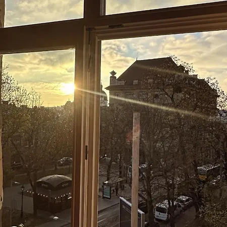 Apartment Vip Virmenska Street *