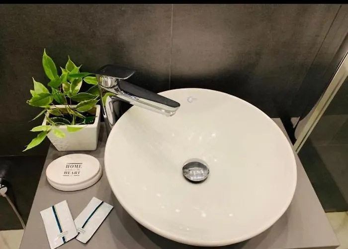 Vip Virmenska Street * Λβιβ