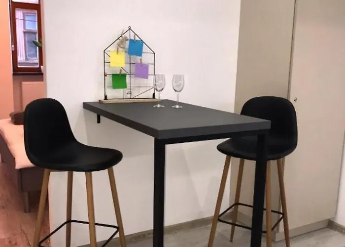 Vip Virmenska Street *